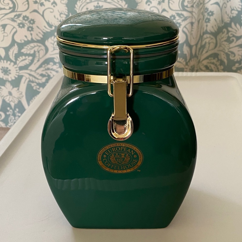 European Coffee House Ceramic Canister Jar Metal Close Lock Lid Green 8 1/4" Tal